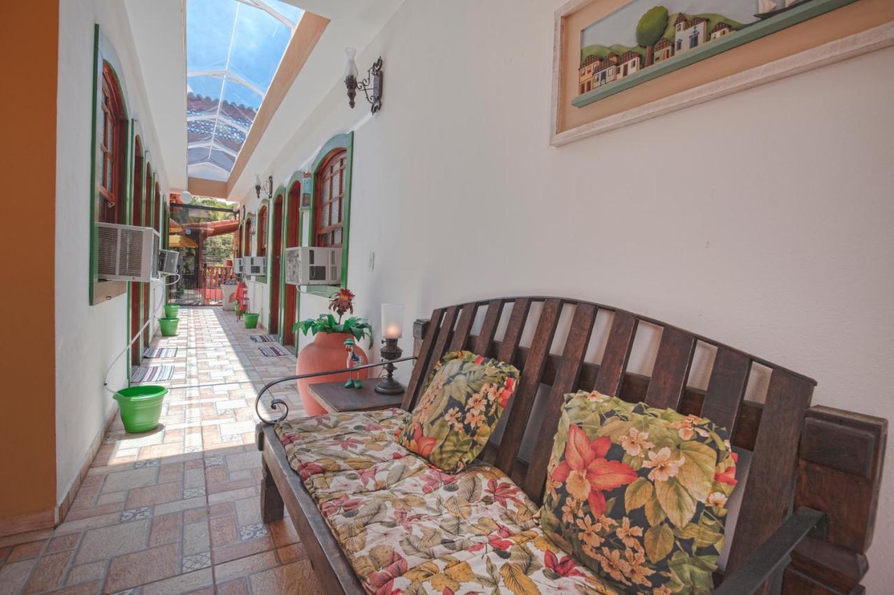 פאראטי Pousada Casa Do Rio Hostel - 8 Min Do Centro Historico - Passeio De Barco Com Saida Da Pousada -Pago A Parte- Perto Das Praias E Beira Rio מראה חיצוני תמונה