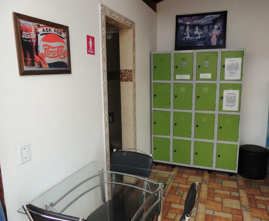 פאראטי Pousada Casa Do Rio Hostel - 8 Min Do Centro Historico - Passeio De Barco Com Saida Da Pousada -Pago A Parte- Perto Das Praias E Beira Rio מראה חיצוני תמונה